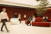 Išėję darbuotojai vis dažniau grįžta: kokią naudą jie atneša organizacijoms?